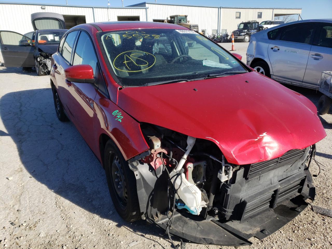 FORD FOCUS SE 2012 with VIN 1FAHP3K21CL415528 - Photo from auction