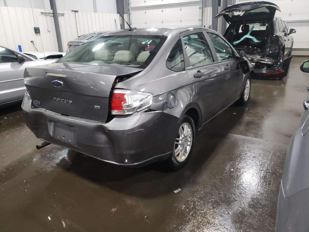 Photo 4 from auction – 2009 FORD FOCUS SE with VIN 1FAHP35N39W253057