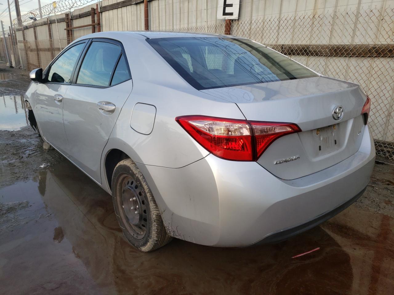 Photo 3 from auction – 2017 TOYOTA COROLLA L with VIN 2T1BURHE0HC943766