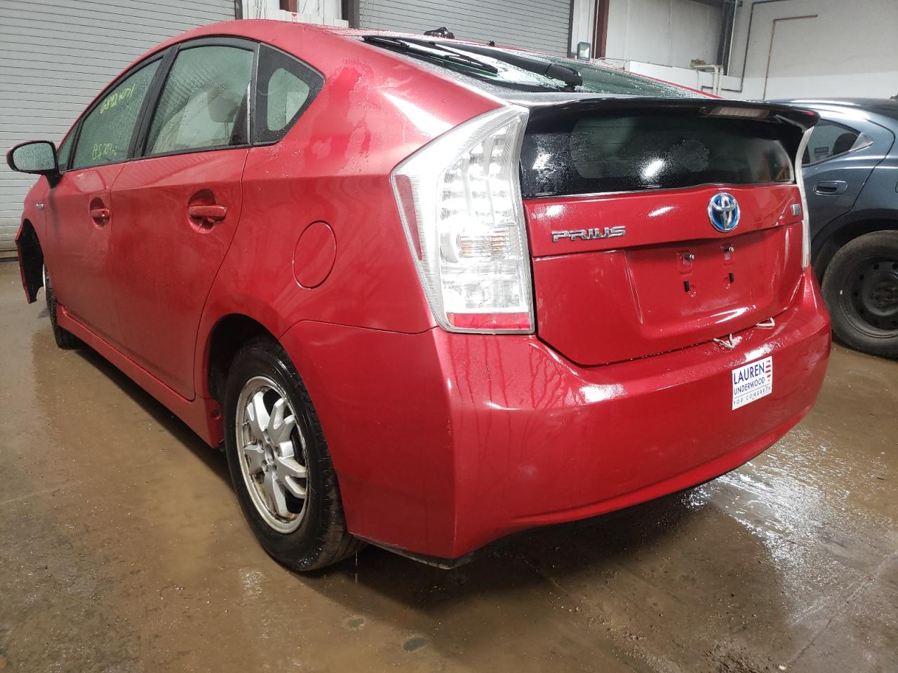 Photo 3 from auction – 2011 TOYOTA PRIUS with VIN JTDKN3DU3B0285840