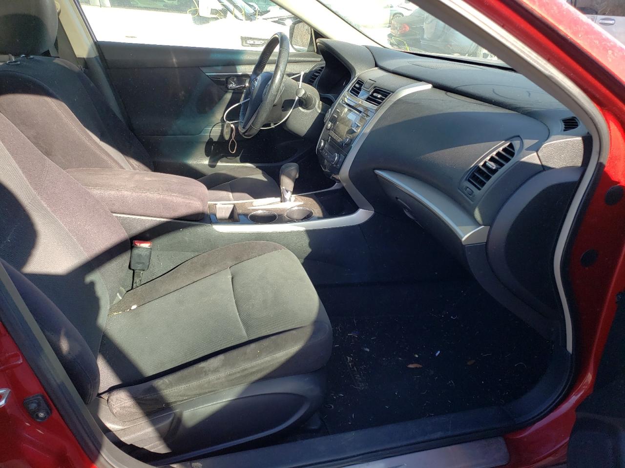 Photo 5 from auction – 2013 NISSAN ALTIMA 2.5 with VIN 1N4AL3AP4DN576987
