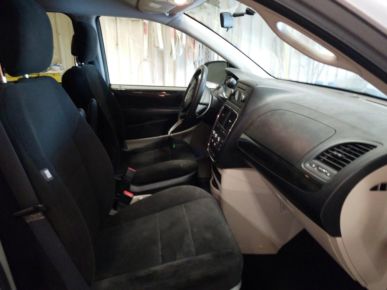 Photo 5 from auction – 2013 DODGE GRAND CARA with VIN 2C4RDGBG7DR663253