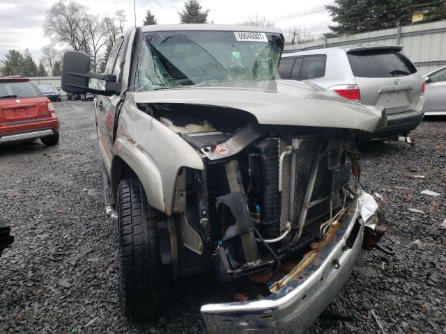 CHEVROLET SILVERADO 2002 with VIN 1GCHK29UX2E231900 - Photo from auction