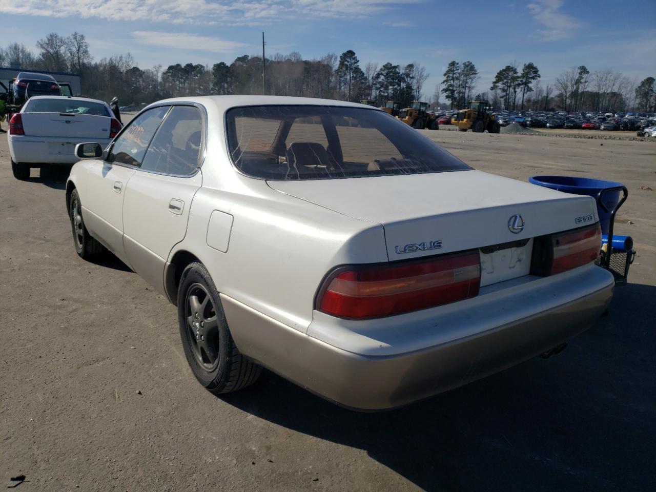 Photo 3 from auction – 1996 LEXUS ES 300 with VIN JT8BF12G9T0164986