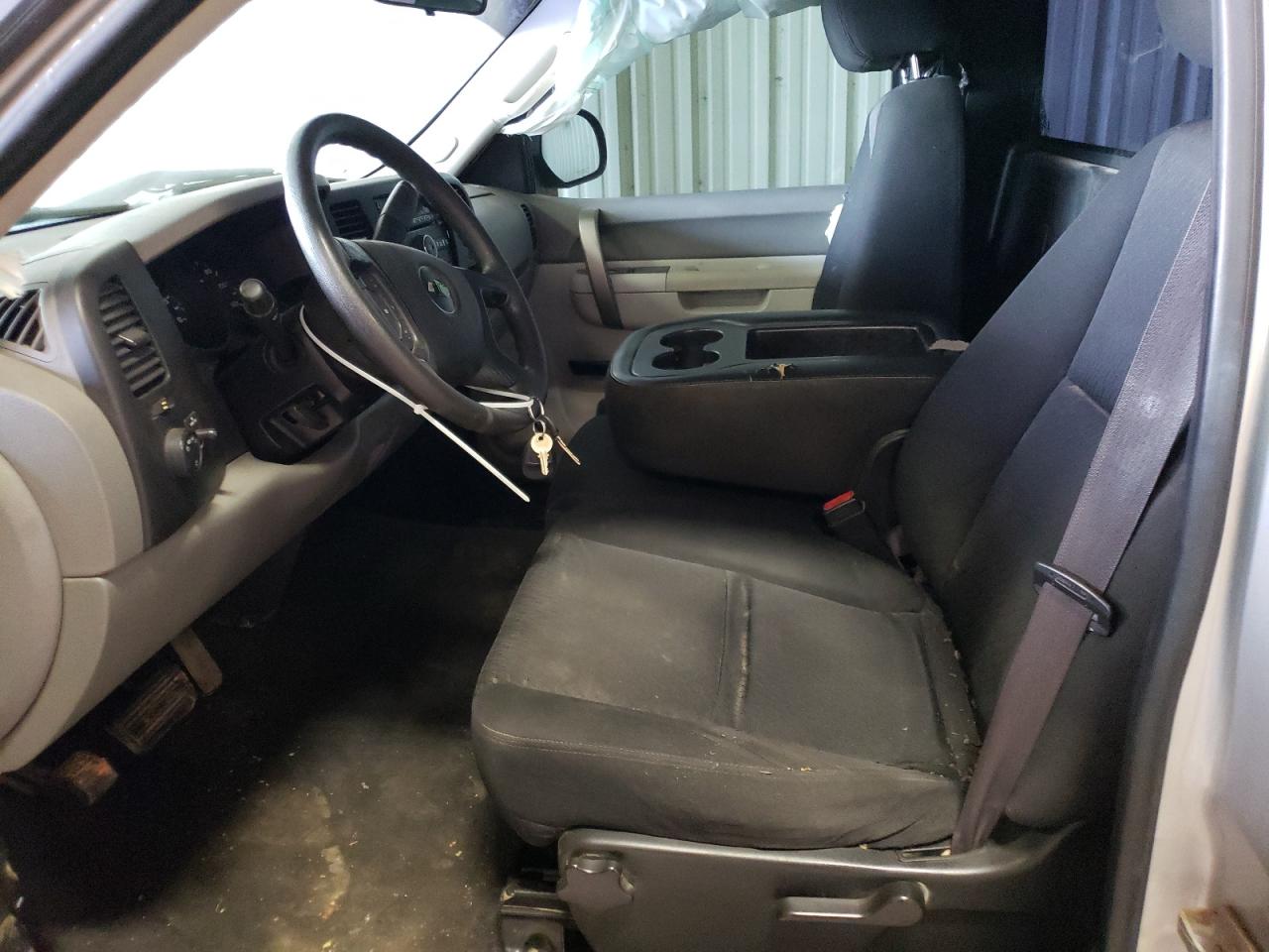 Photo 6 from auction – 2011 CHEVROLET SILVERADO with VIN 1GCNCPEX2BZ160987
