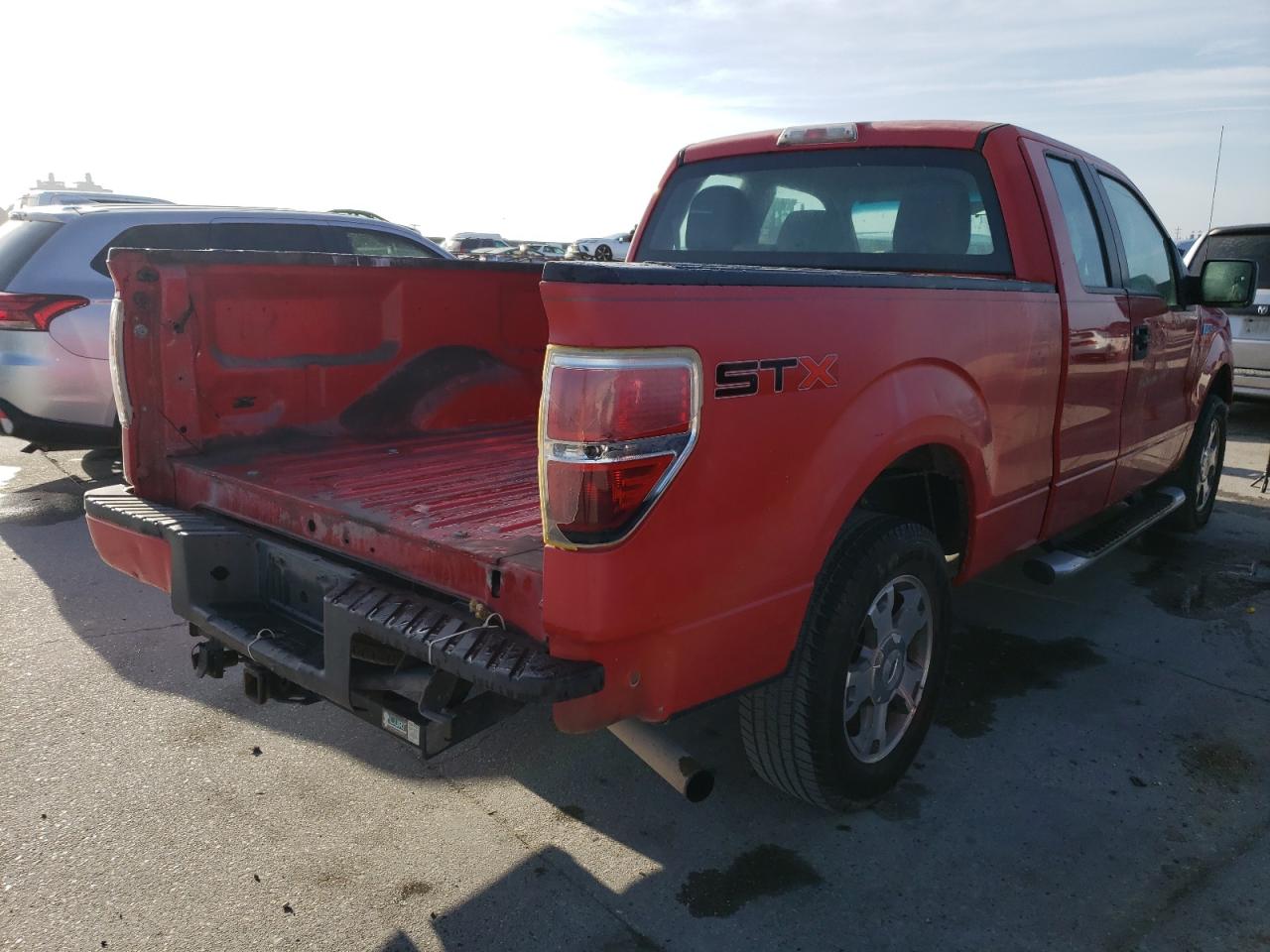 Photo 4 from auction – 2010 FORD F150 SUPER with VIN 1FTEX1C8XAKA22148