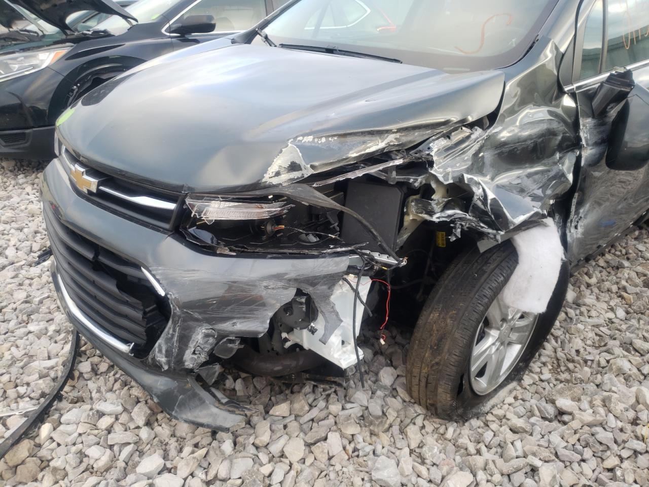 Photo 9 from auction – 2019 CHEVROLET TRAX 1LT with VIN 3GNCJLSB0KL392999