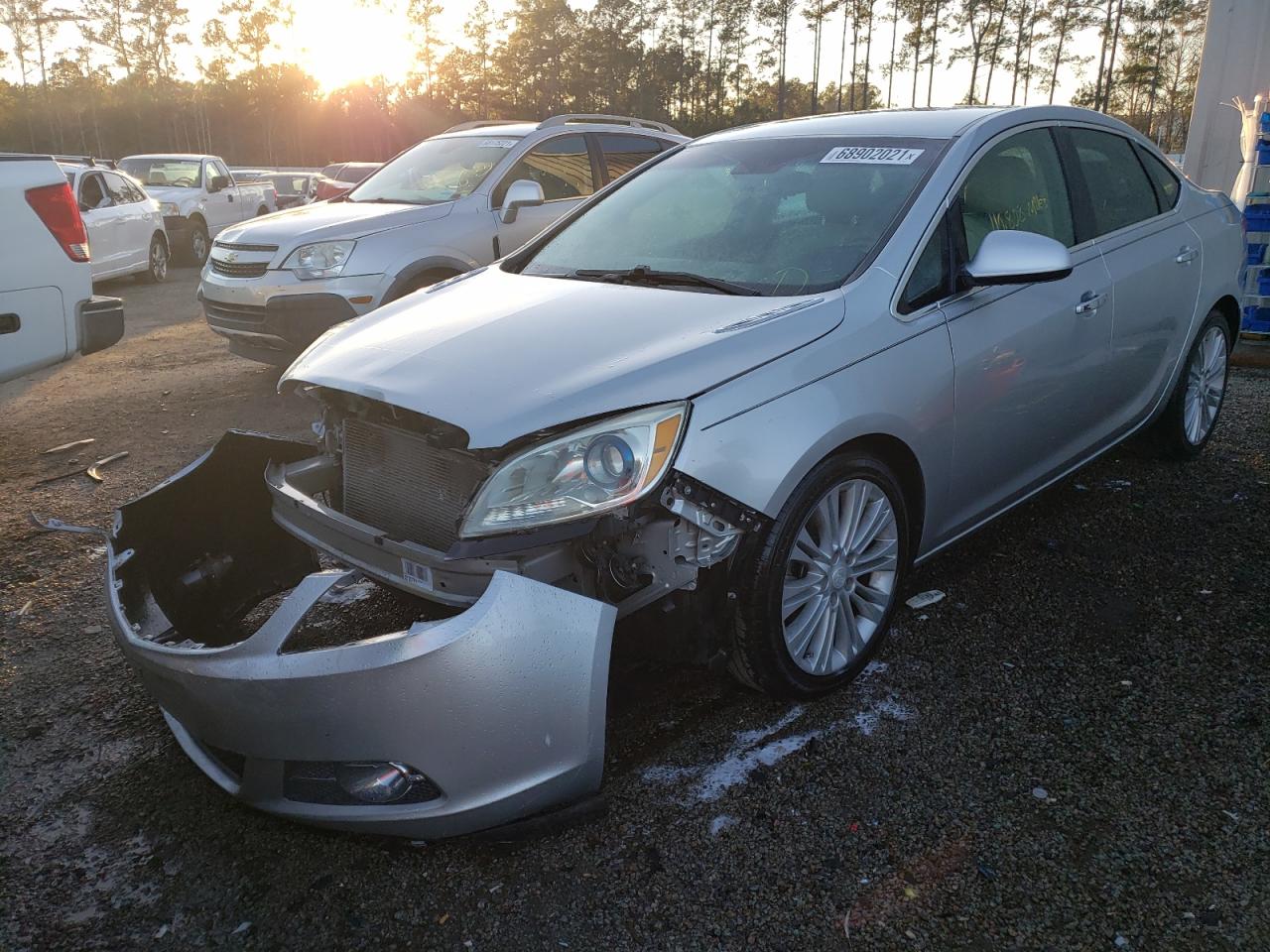 Photo 2 from auction – 2014 BUICK VERANO with VIN 1G4PP5SK9E4180113