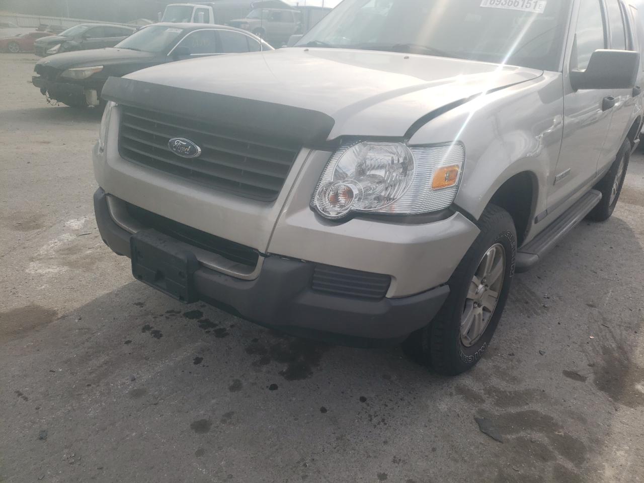 Photo 9 from auction – 2006 FORD EXPLORER X with VIN 1FMEU62E16UA82582