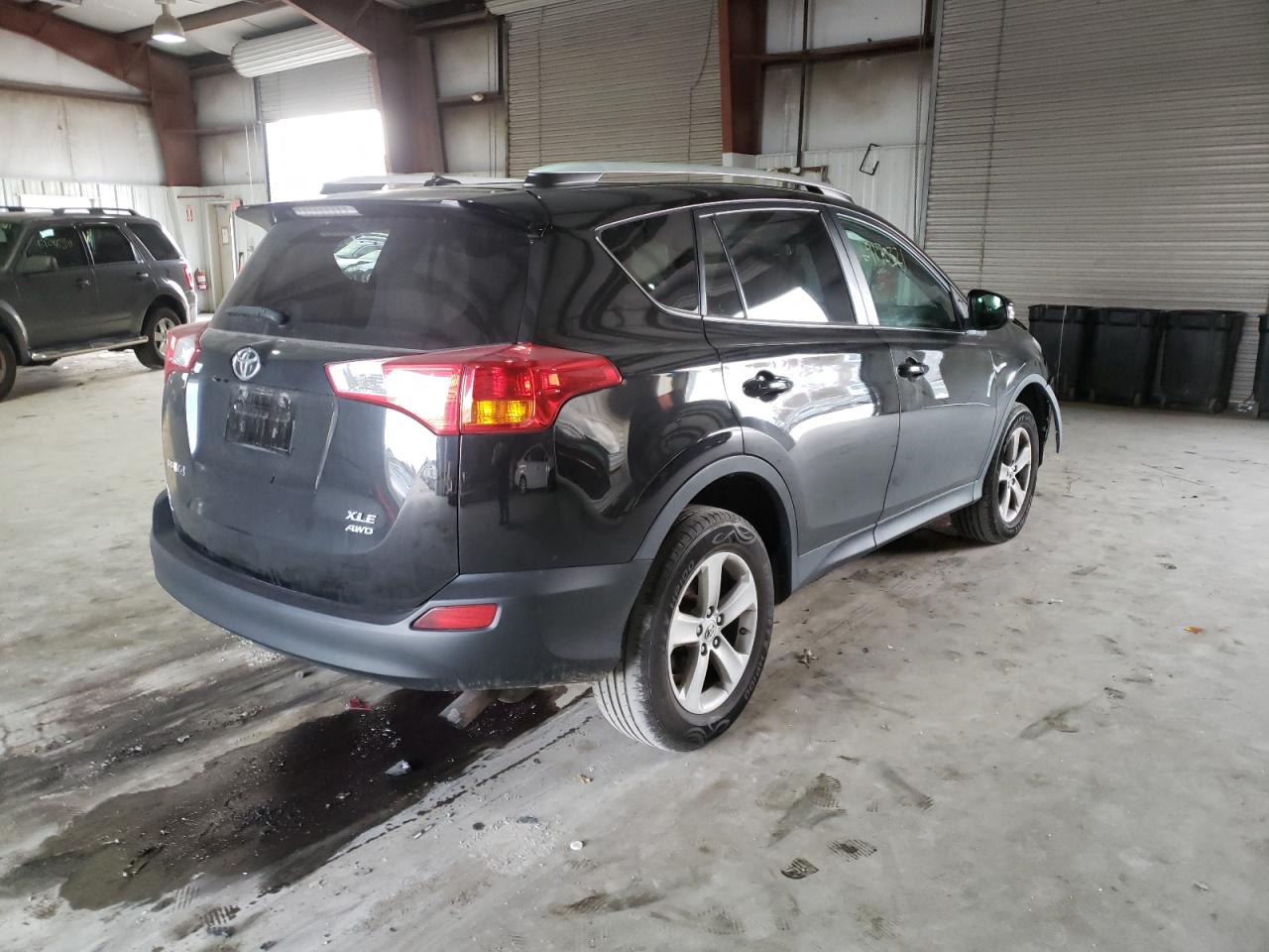 Photo 4 from auction – 2013 TOYOTA RAV4 XLE with VIN 2T3RFREV8DW038396