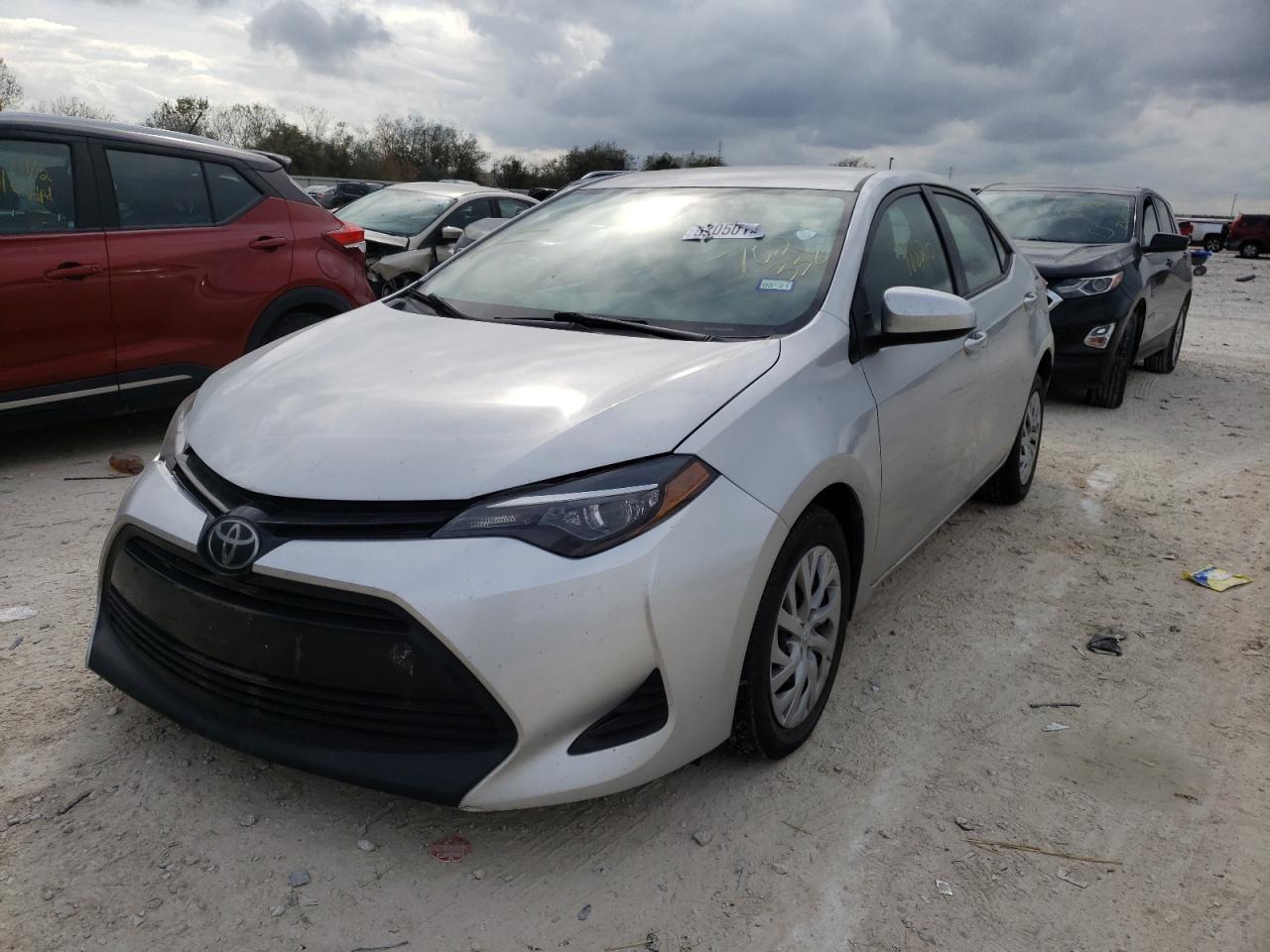 Photo 2 from auction – 2017 TOYOTA COROLLA L with VIN 5YFBURHE2HP702338