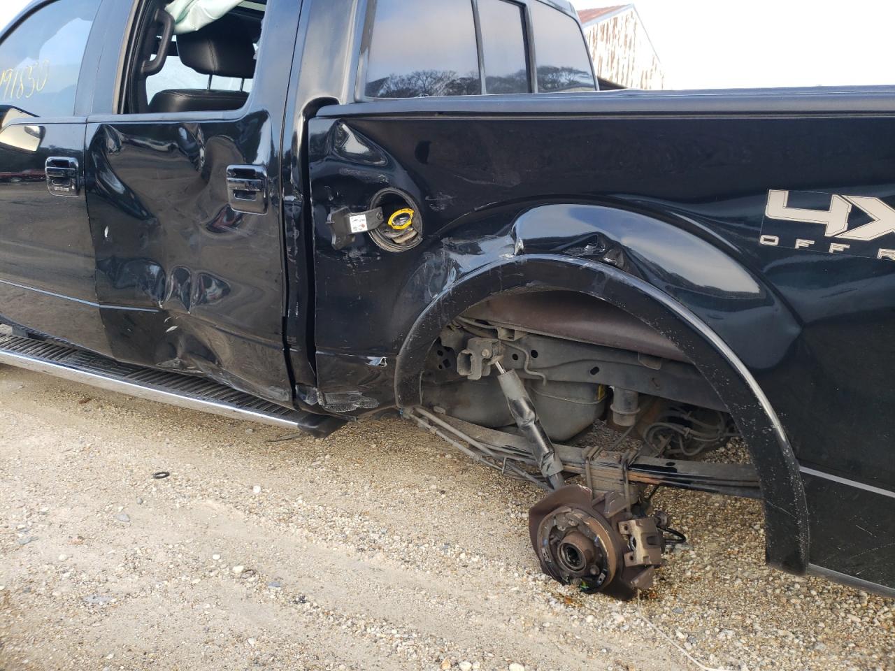 Photo 9 from auction – 2011 FORD F150 SUPER with VIN 1FTFW1EF9BKD74755