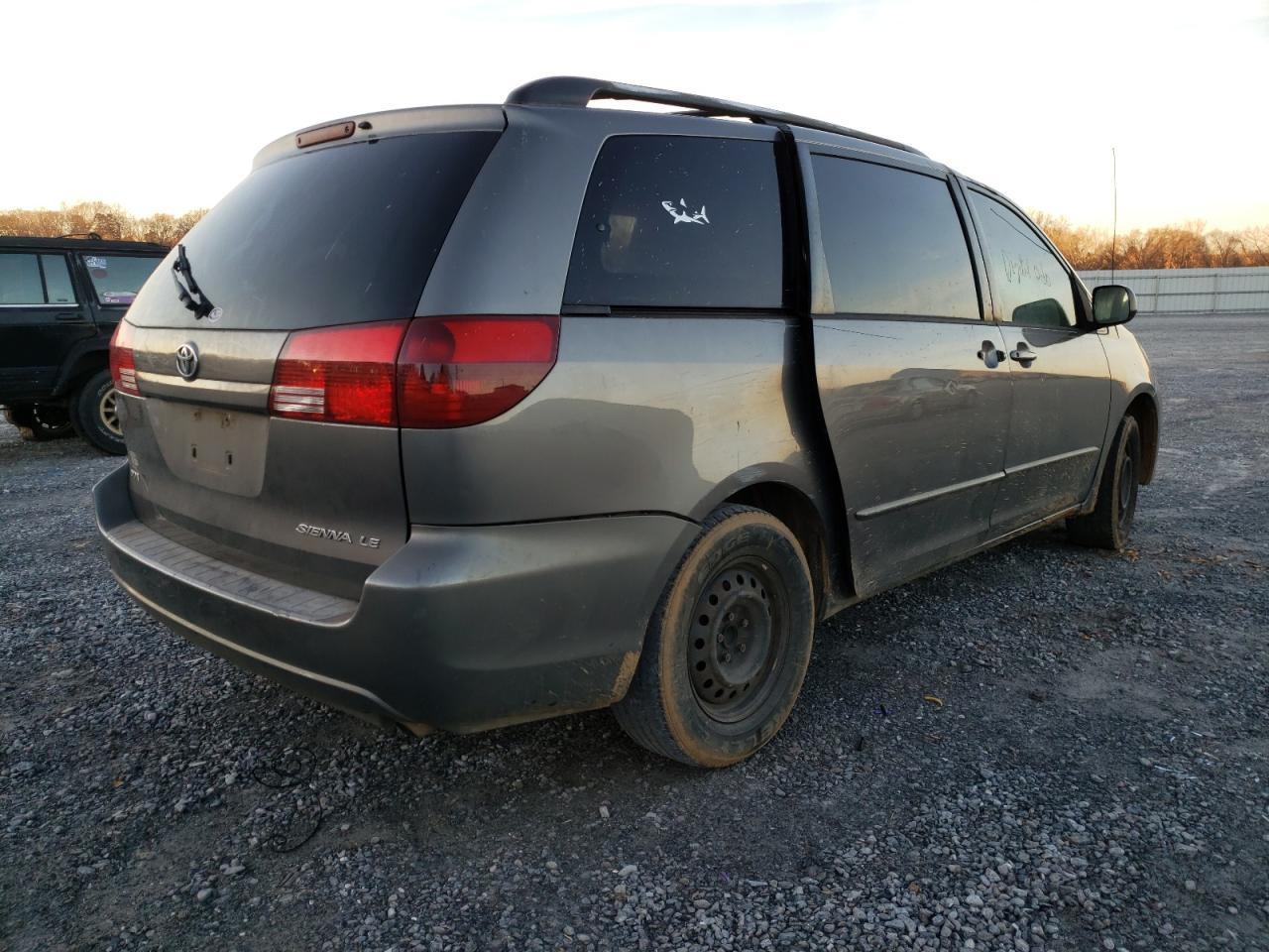 Photo 4 from auction – 2005 TOYOTA SIENNA CE with VIN 5TDZA23C65S307893