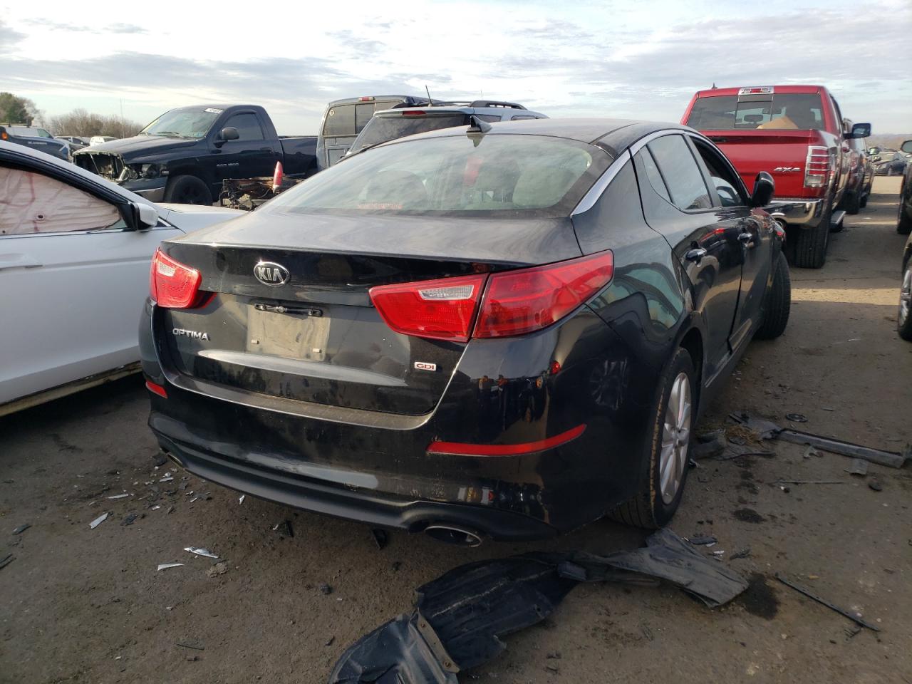 Photo 4 from auction – 2015 KIA OPTIMA with VIN 5XXGM4A72FG394548