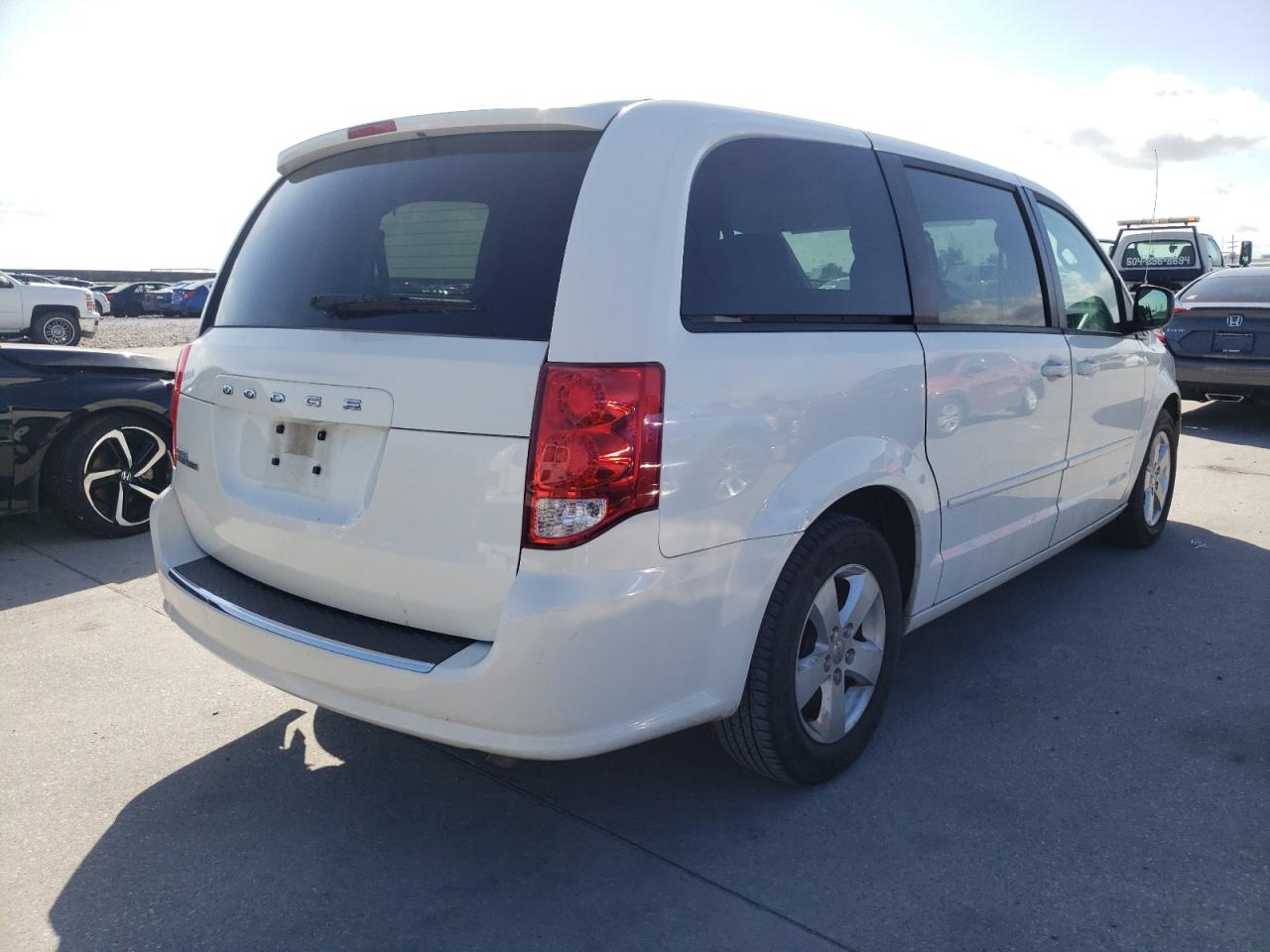 Photo 4 from auction – 2013 DODGE GRAND CARA with VIN 2C4RDGBGXDR534746