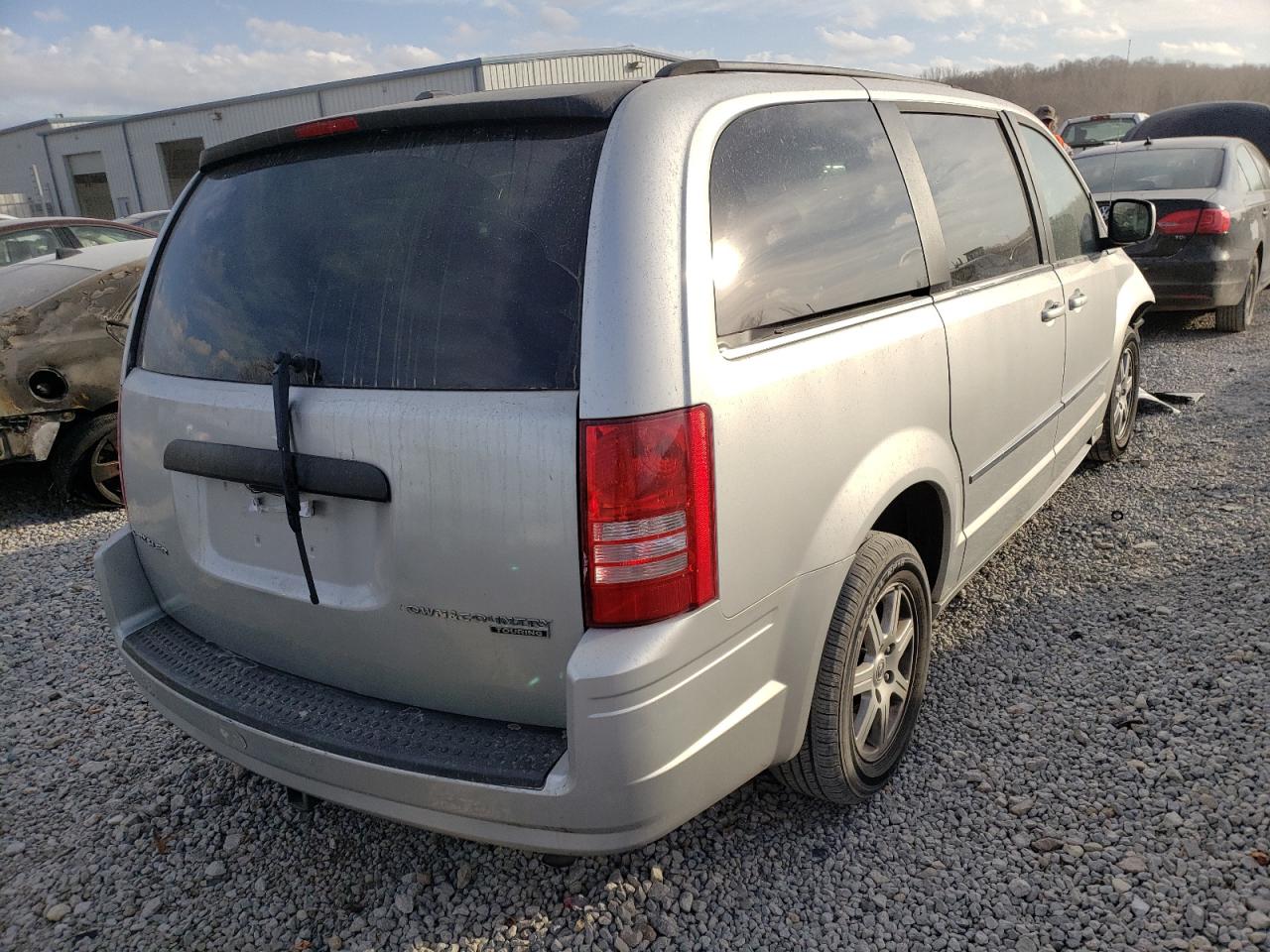 Photo 4 from auction – 2010 CHRYSLER TOWN & COU with VIN 2A4RR5D13AR306740