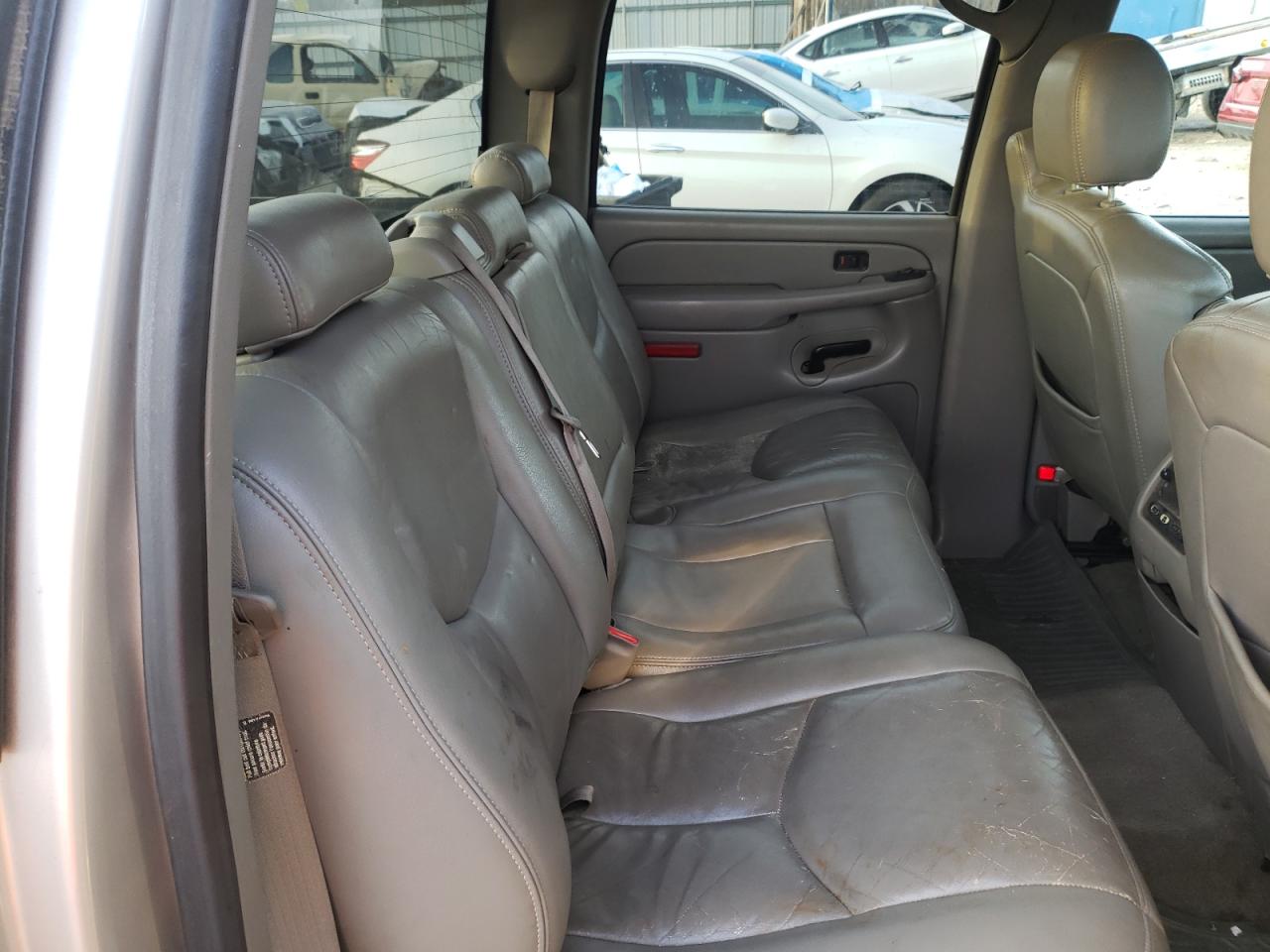 Photo 6 from auction – 2005 CHEVROLET SILVERADO with VIN 2GCEK13T151361079