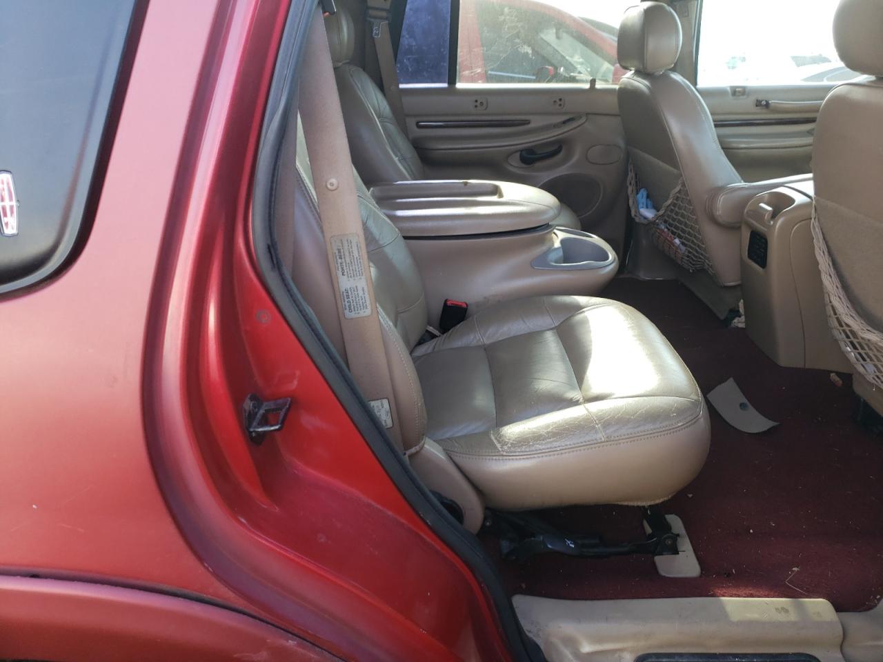 Photo 6 from auction – 1998 LINCOLN NAVIGATOR with VIN 5LMPU28L1WLJ10326