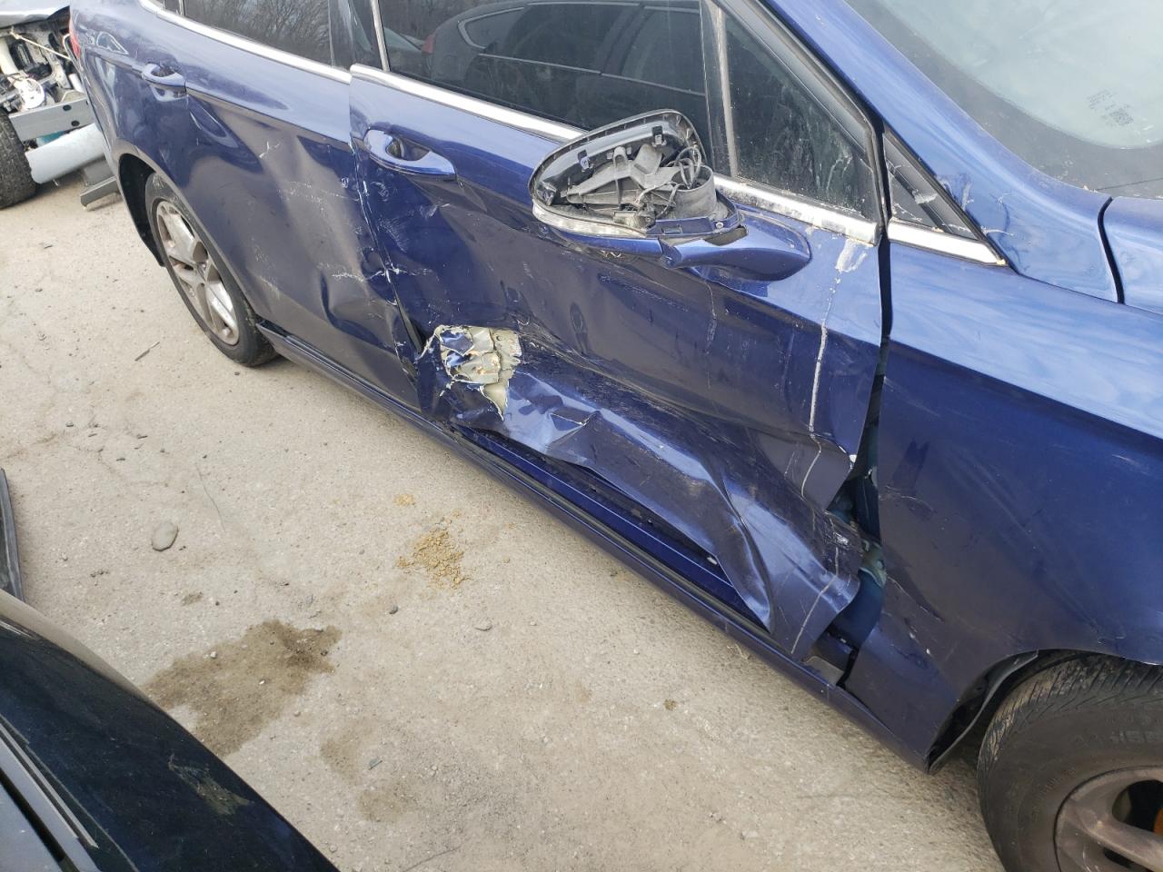 Photo 9 from auction – 2016 FORD FUSION SE with VIN 3FA6P0H72GR200384