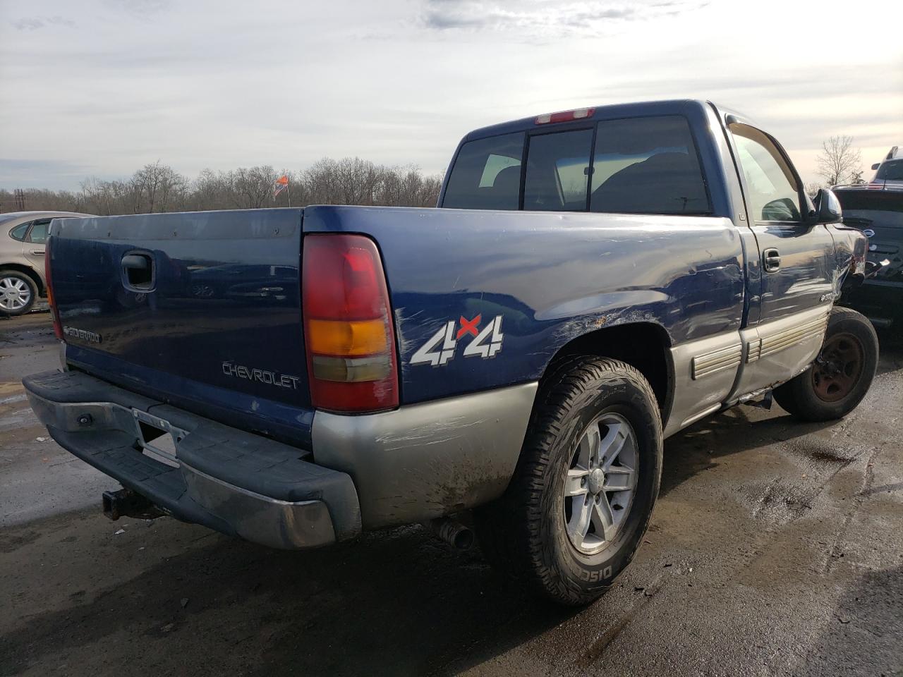 Photo 4 from auction – 2000 CHEVROLET SILVERADO with VIN 1GCEK14W0YZ294804