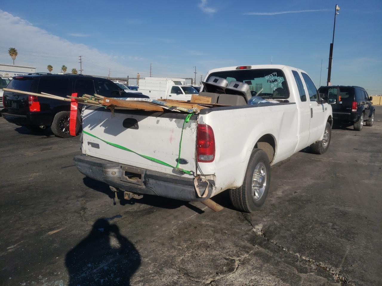 Photo 4 from auction – 2003 FORD F250 SUPER with VIN 3FTNX20L93MB45756