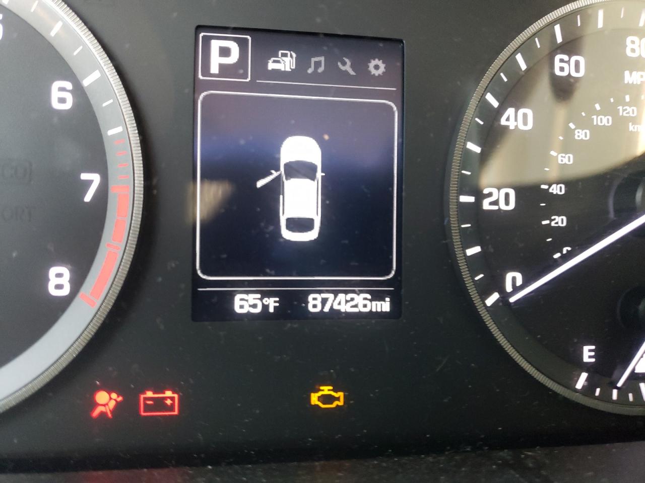 Photo 8 from auction – 2017 HYUNDAI SONATA SE with VIN 5NPE24AF2HH463959