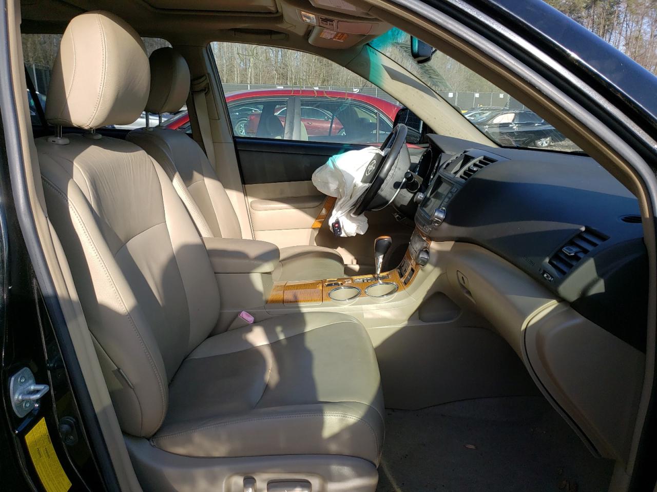 Photo 5 from auction – 2008 TOYOTA HIGHLANDER with VIN JTEEW44A982008673
