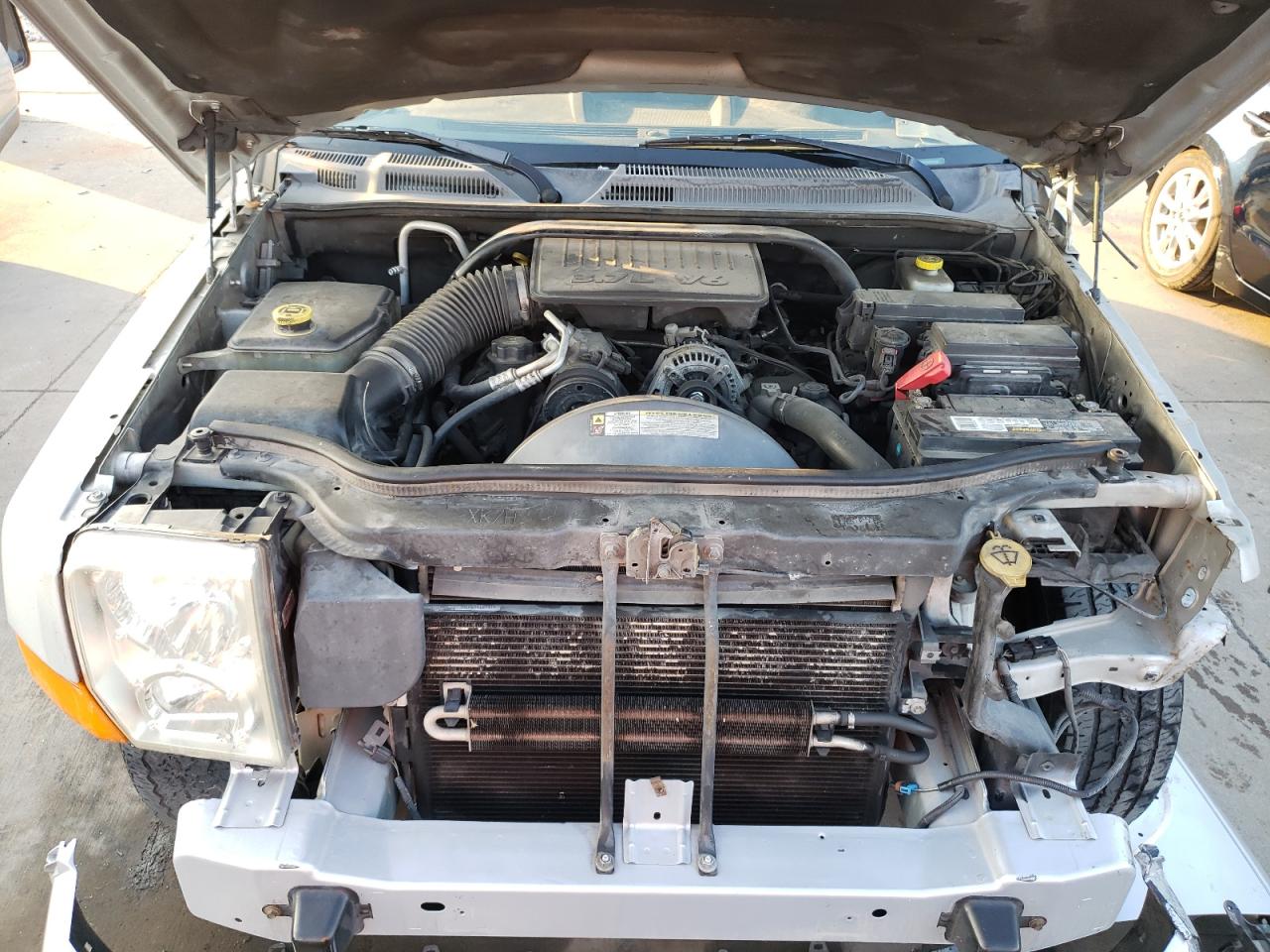 Photo 7 from auction – 2007 JEEP COMMANDER with VIN 1J8HH48K27C547376