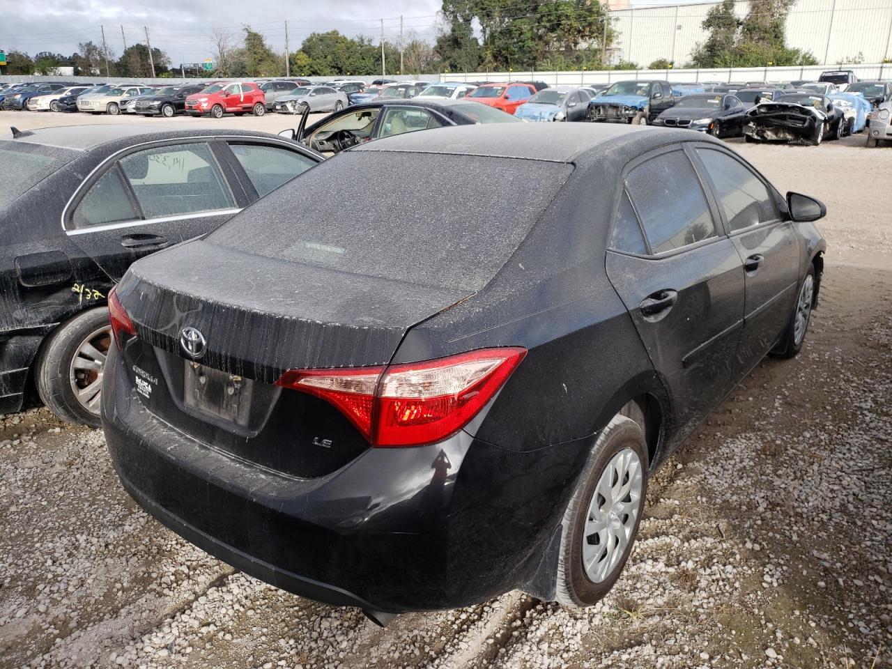Photo 4 from auction – 2017 TOYOTA COROLLA L with VIN 2T1BURHE6HC893133