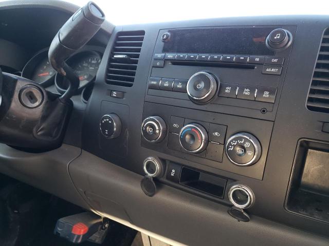 Photo 9 from auction – 2013 GMC SIERRA K15 with VIN 1GTR2UEA3DZ398347