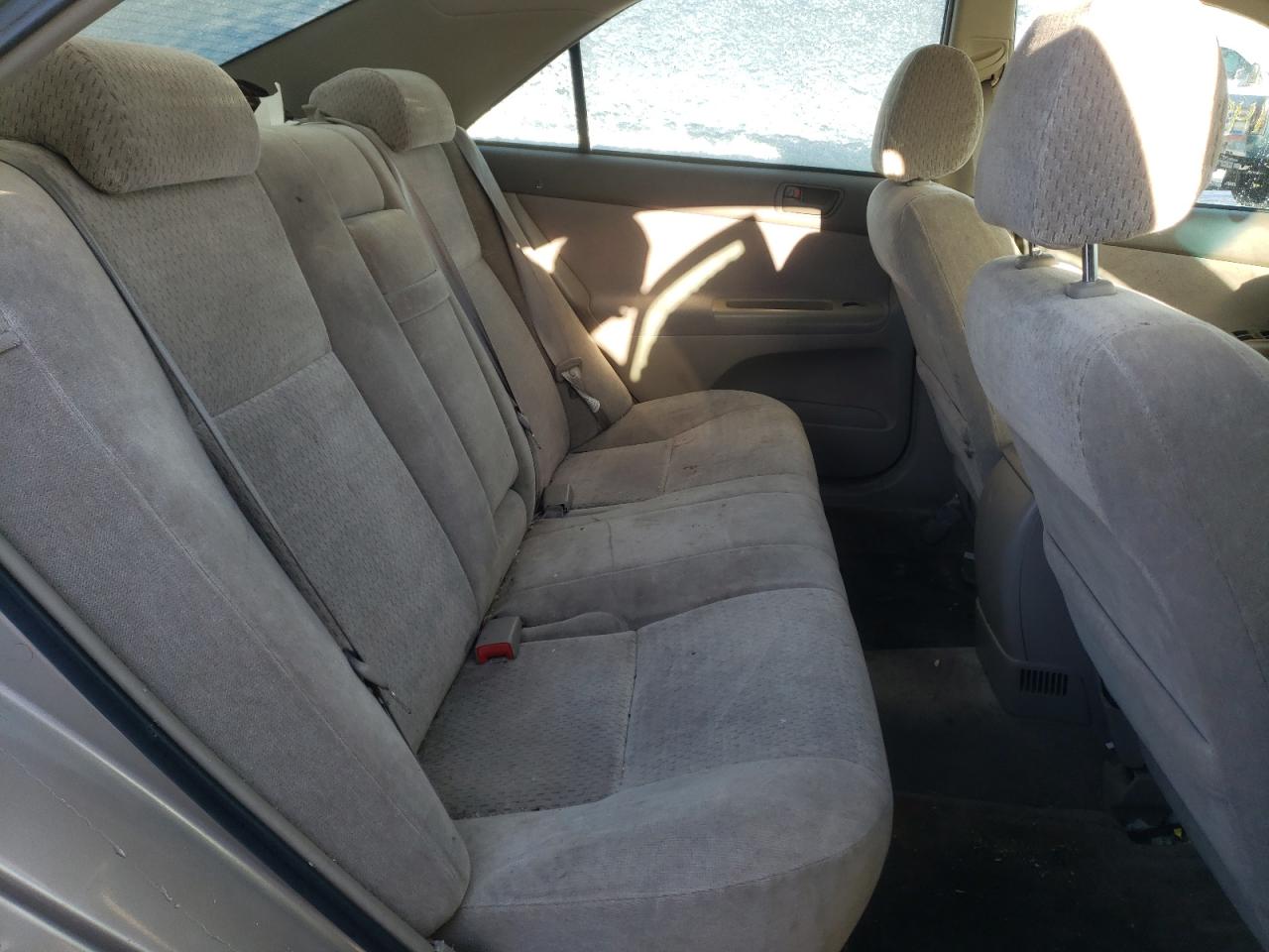 Photo 6 from auction – 2002 TOYOTA CAMRY LE with VIN 4T1BE32K22U008408