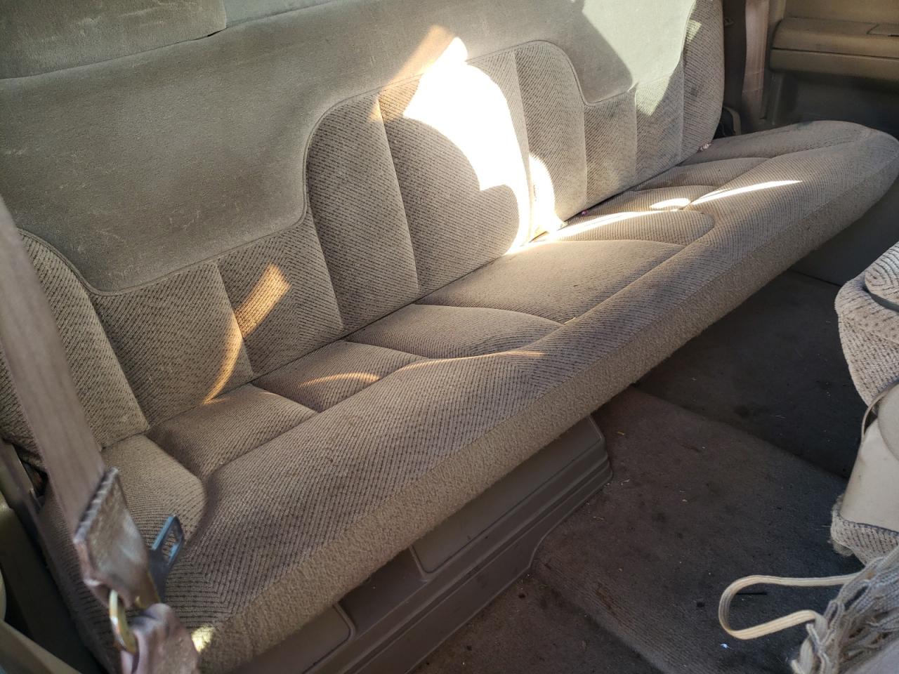 Photo 6 from auction – 1998 GMC SIERRA C15 with VIN 2GTEC19R2W1520332