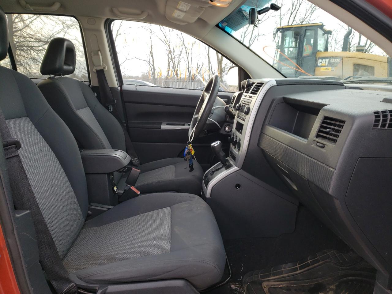 Photo 5 from auction – 2008 JEEP COMPASS SP with VIN 1J8FT47W08D779156