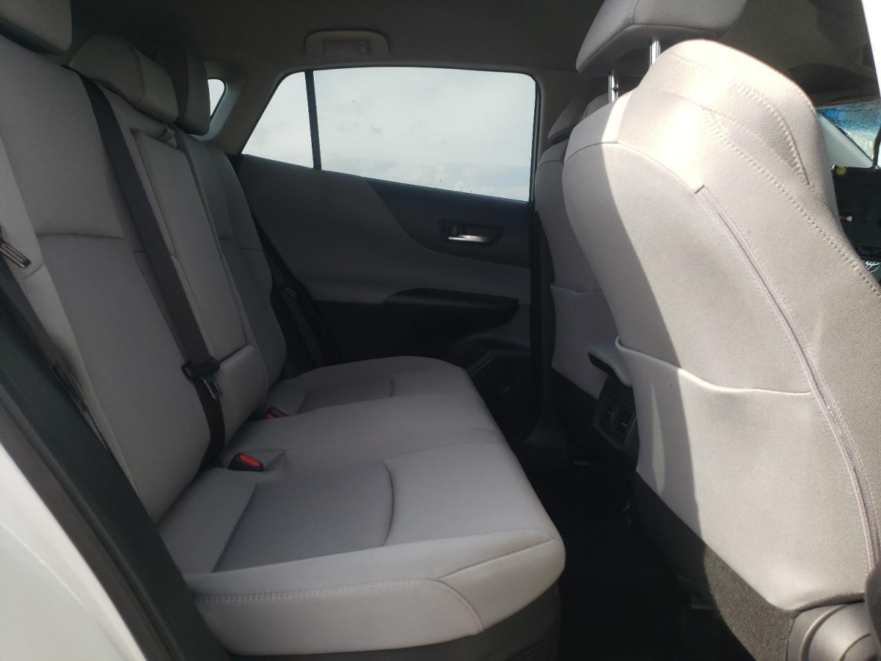 Photo 6 from auction – 2021 TOYOTA VENZA LE with VIN JTEAAAAH2MJ030284