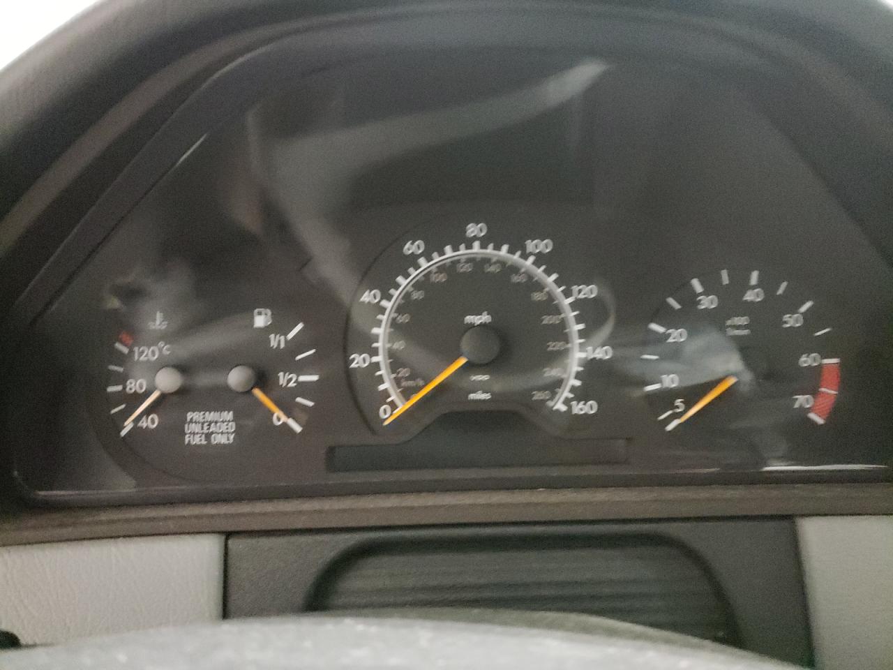 Photo 8 from auction – 1997 MERCEDES-BENZ E 420 with VIN WDBJF72F7VA330019