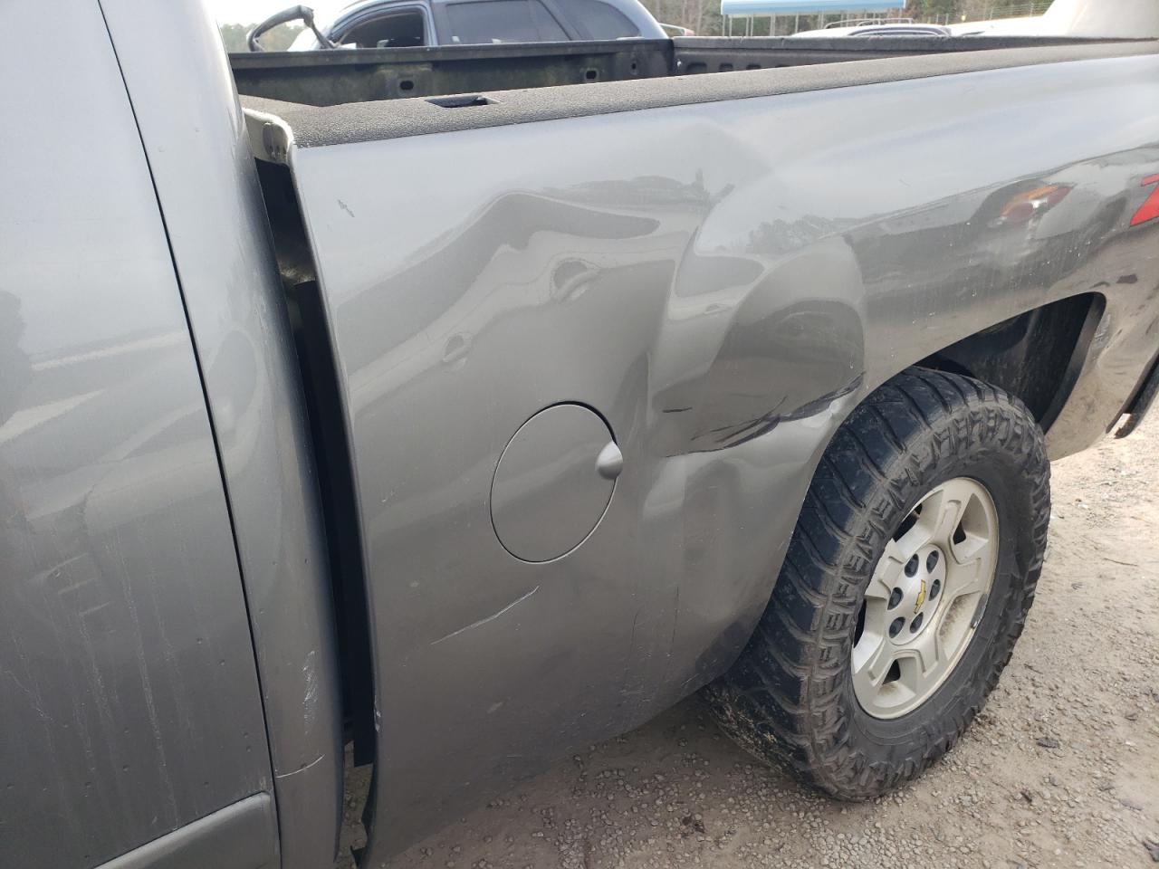 Photo 10 from auction – 2007 CHEVROLET C1500 SILV with VIN 2GCEK19JX71674351