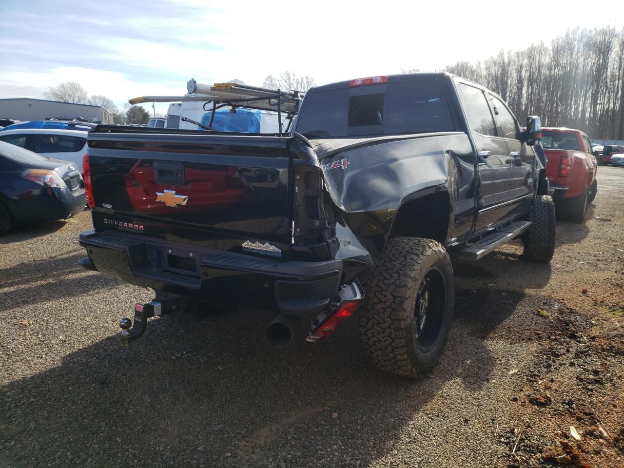 Photo 4 from auction – 2017 CHEVROLET SILVERADO with VIN 1GC1KXEY9HF101455