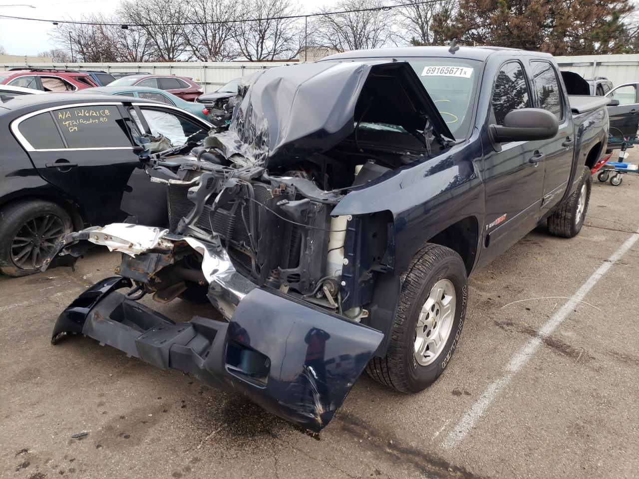 Photo 2 from auction – 2007 CHEVROLET SILVERADO with VIN 2GCFC13Y671730583