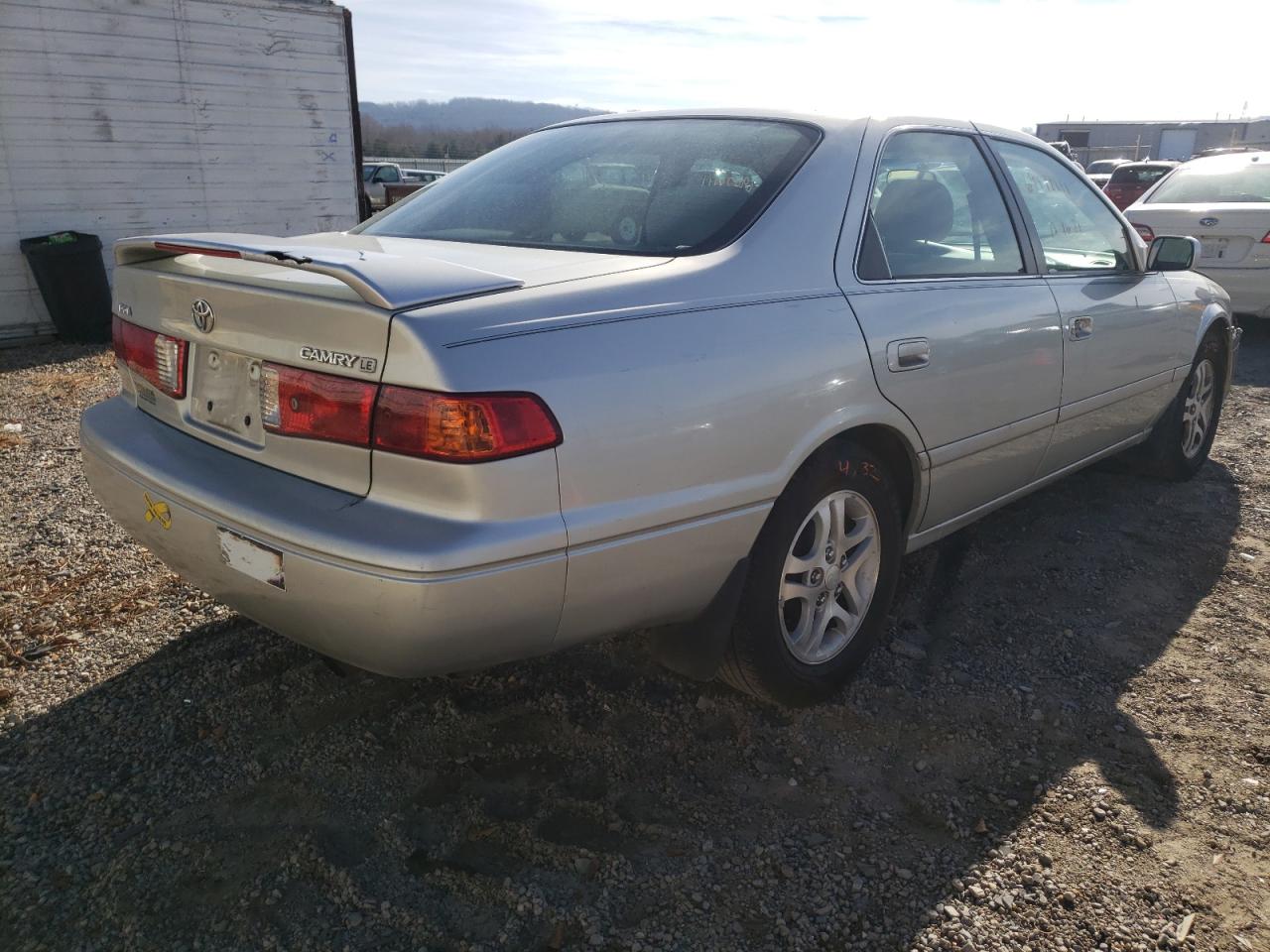 Photo 4 from auction – 2000 TOYOTA CAMRY CE with VIN 4T1BG22K3YU650505