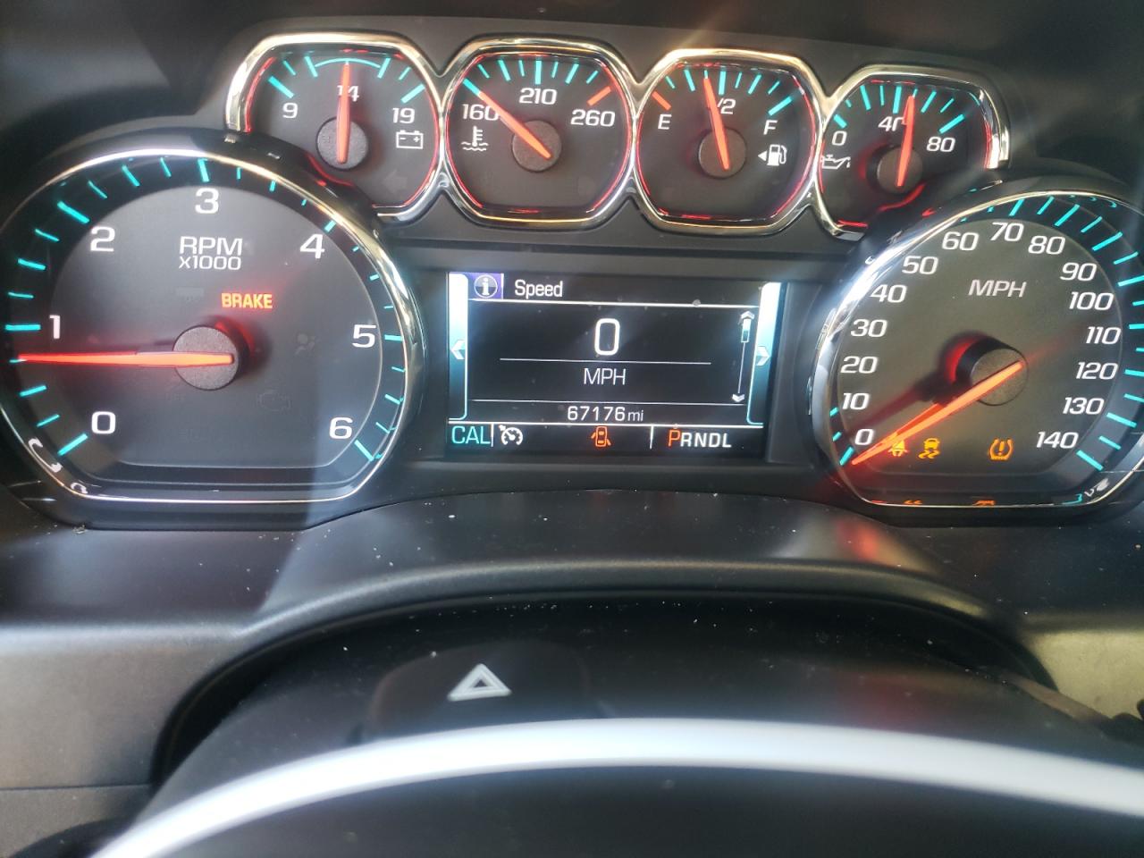 Zdjęcie 8 z aukcji – 2018 CHEVROLET SILVERADO z VIN 1GCRCSEC9JZ280348
