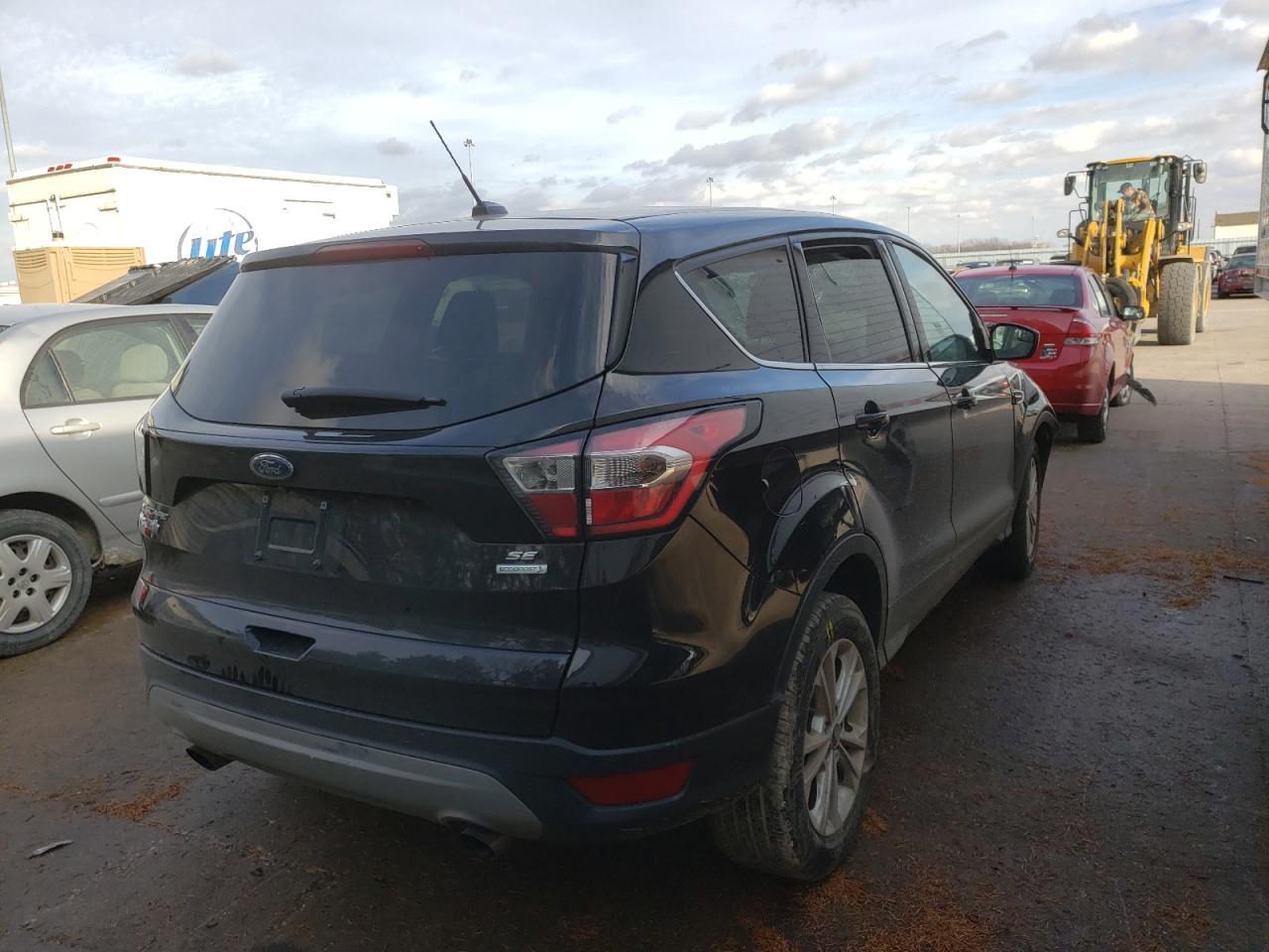Photo 4 from auction – 2017 FORD ESCAPE SE with VIN 1FMCU0GD2HUC09041