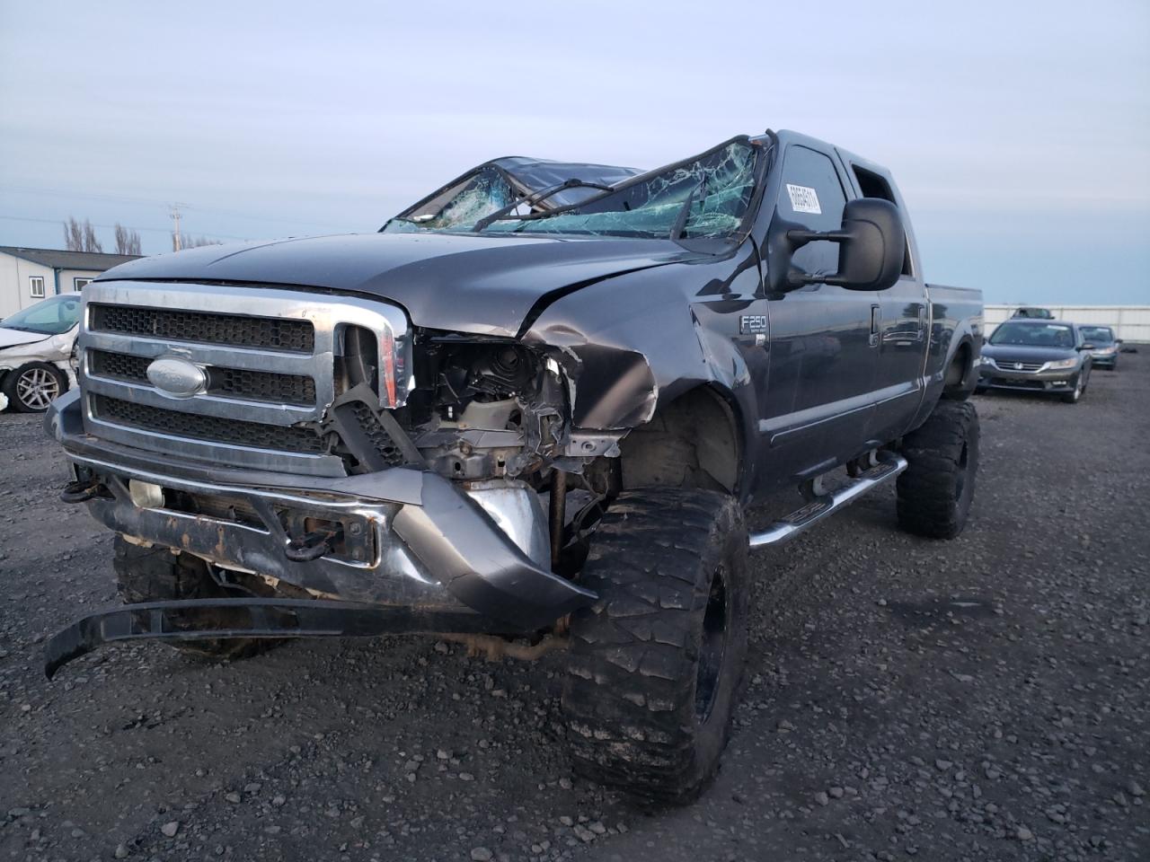 Photo 2 from auction – 2003 FORD F-250 with VIN 1FTNW21P43ED53327
