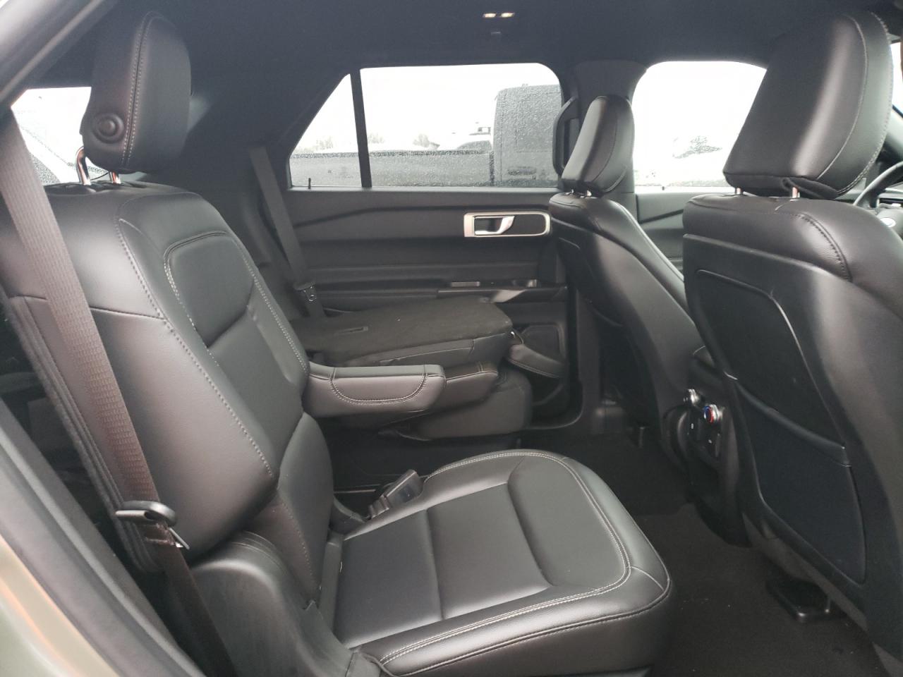 Photo 6 from auction – 2020 FORD EXPLORER X with VIN 1FMSK8DH5LGA69176