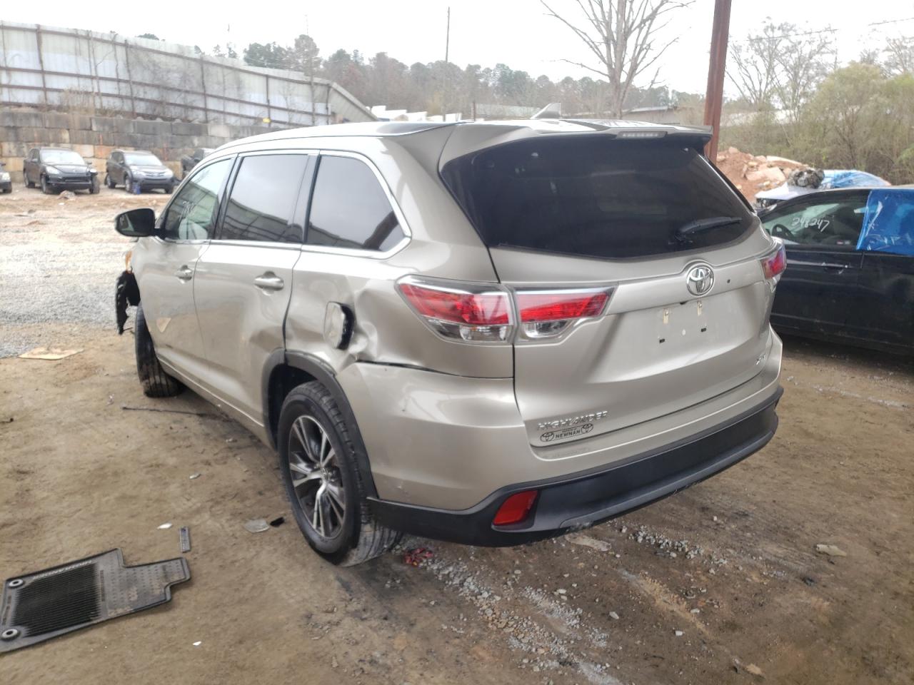 صورة رقم 3 من المزاد - 2016 TOYOTA HIGHLANDER مع VIN 5TDKKRFH2GS500754