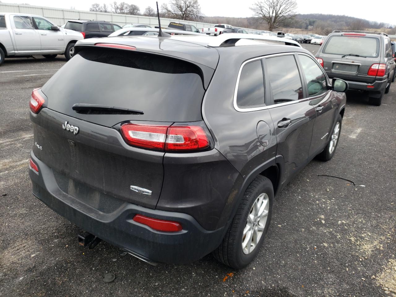 Photo 4 from auction – 2017 JEEP CHEROKEE L with VIN 1C4PJMCS4HW505970