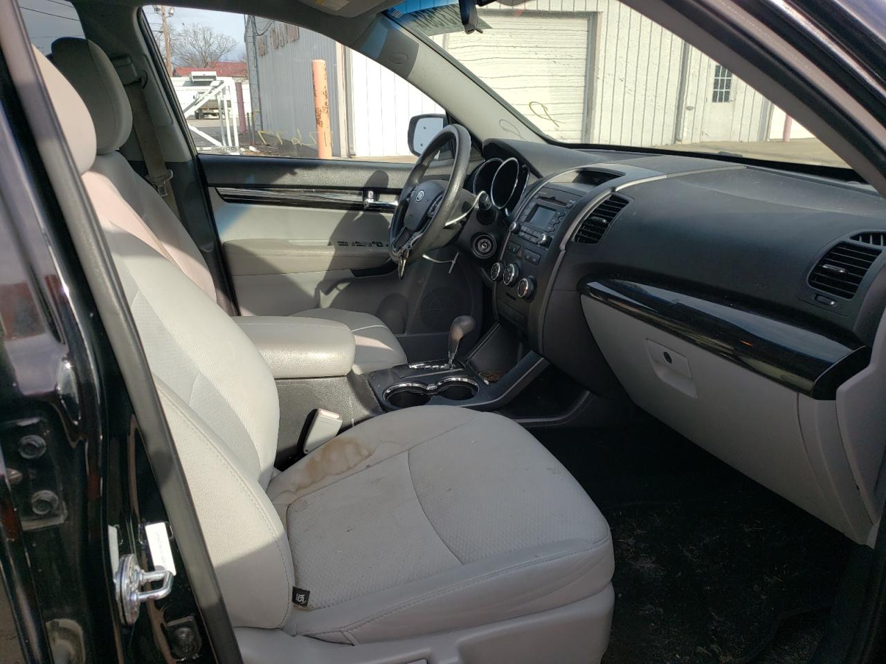 Photo 5 from auction – 2012 KIA SORENTO BA with VIN 5XYKT3A15CG281185