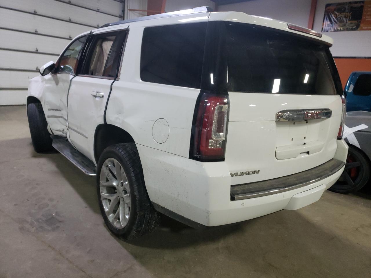 Photo 3 from auction – 2016 GMC YUKON DENA with VIN 1GKS2CKJXGR406453