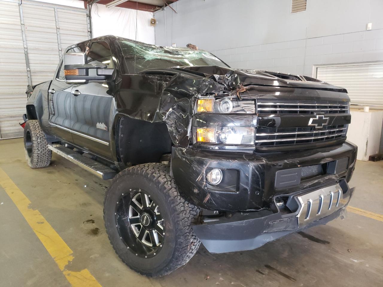 CHEVROLET SILVERADO 2017 with VIN 1GC1KXEY9HF101455 - Photo from auction