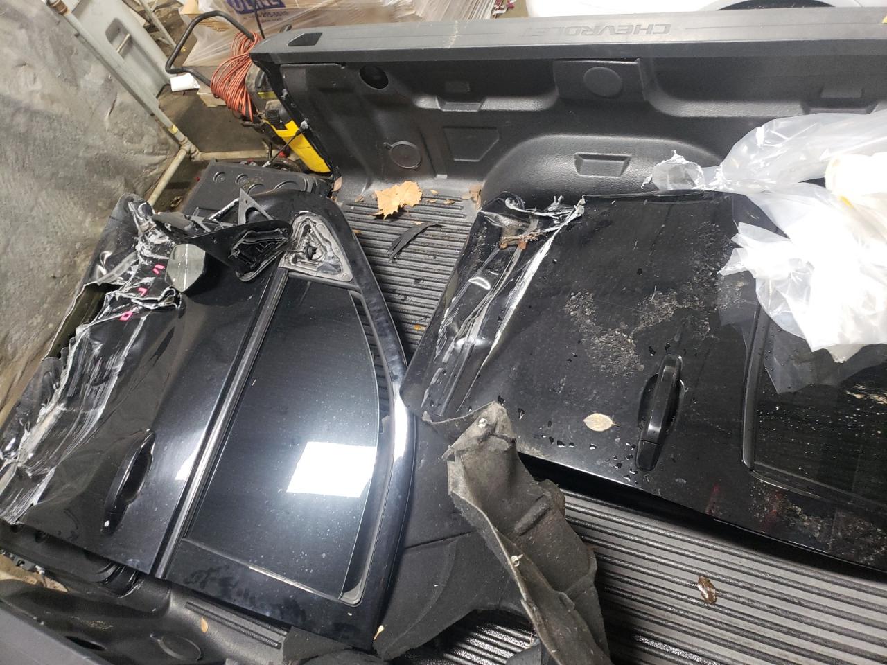 Photo 9 from auction – 2016 CHEVROLET SILVERADO with VIN 1GCVKREC4GZ280485