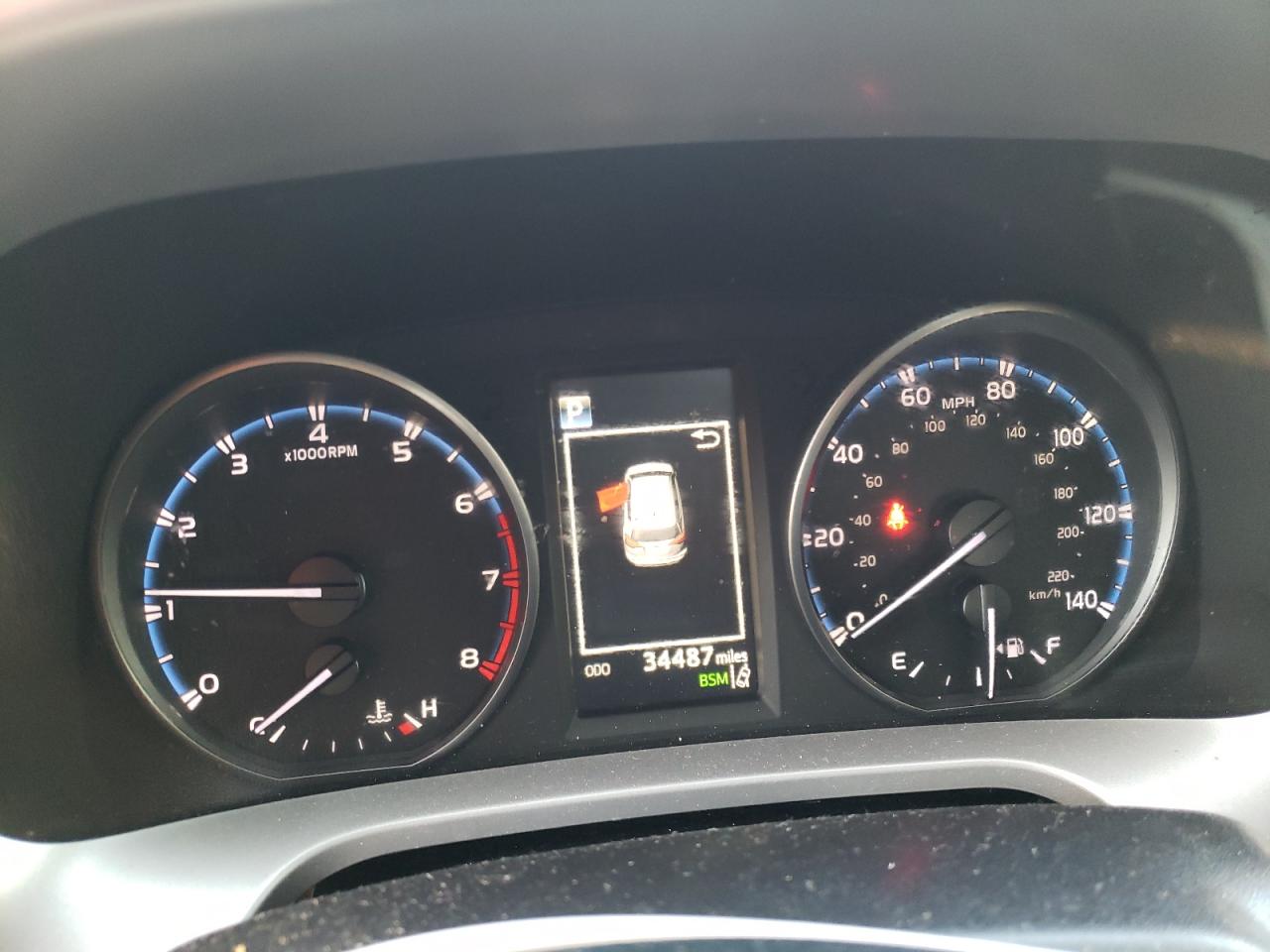 Photo 8 from auction – 2018 TOYOTA RAV4 ADVEN with VIN JTMRFREV9JJ207142
